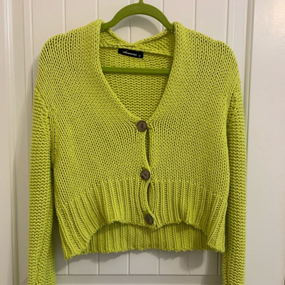 LIME GREEN CROPPED SWEATER